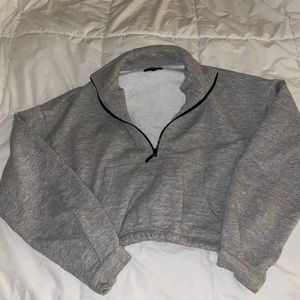 PRETTY LITTLE THING zip up sweater